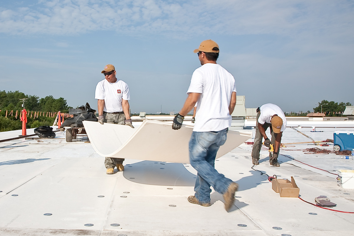 TPO membrane installation crew